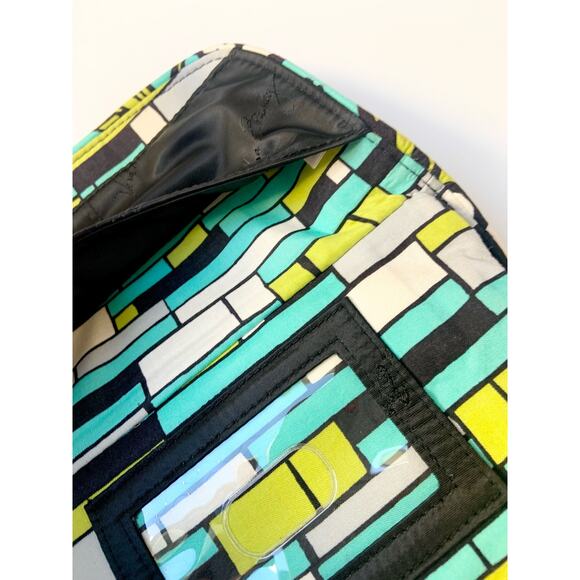 Vera Bradley Island Blooms Pattern Multi-Section Wallet Clutch with Kiss Lock - Picture 5 of 11